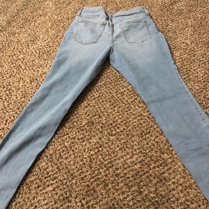Universal Thread Jeans